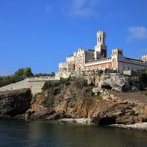 https://castello-tafuri.sicilyhotelsitaly.net